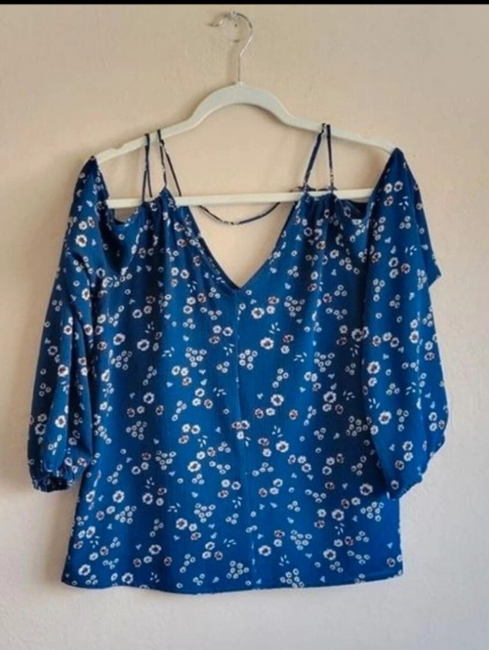 Crescent Blue Floral Cold Shoulder Blouse Small Strappy V-Neck 3/4 Sleeve - Picture 2 of 5